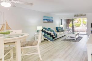 Marina and Pool Access On-Site Escape Apartments, Key Largo