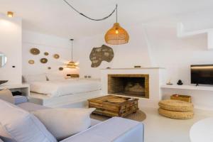 Flash House Memories, Spetses