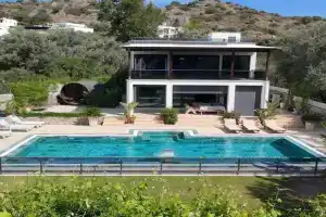 Sea View Villa in most upscale, Yalikavak