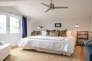 Chic Casita - Long Term Stays of 30 or More - Walk to Beach Guest house, Santa Barbara