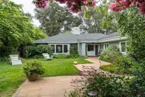 Montecito Retreat - Walk to Beach Near Downtown Guest house, Santa Barbara