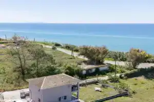 Rodinný dům THEMIS, Agios Georgios Argyradon