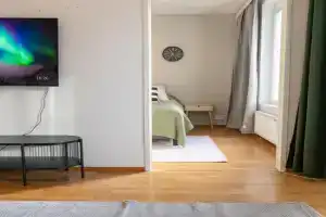 One bedroom apartment by the lake with large balcony, Jyvaeskyla