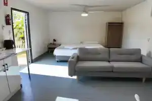 Midtown Caravan Park Apartments, Bundaberg