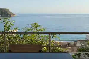 Mitro Guesthouse, Himare