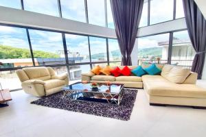 Beautiful Modern Penthouse Kamala Beach, Bang Tao