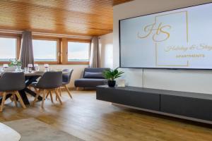 Holiday&Stay Black Forest Pool 85 TV WLAN Apartments, Schonwald im Schwarzwald