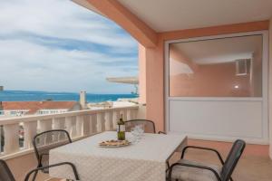 Apartman Erstic 1 - by Villas Guide, Baska Voda