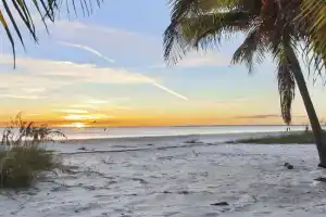 Pelican Watch #602 by Sun Palace Guest house, Fort Myers Beach
