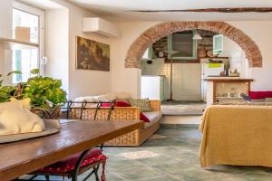 GuestHost - Altomare-Charming Flat in Cinque Terre, Riomaggiore