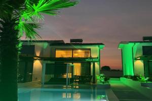 Villa Roza, Kallithea