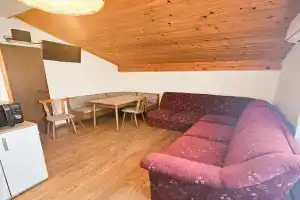 Primož 1 Apartments, Pinezici