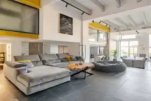 Luxury Apartment with Pool, Xaghra