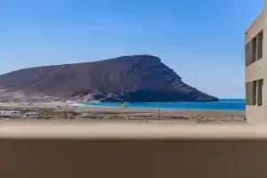Oceanfront Oasis - Stunning beach view apartment, La Mareta