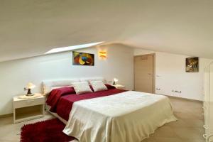 300m from the Sea, AC, WiFi, Free Parking Apartments, Pietra Ligure