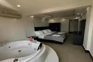 Apartment wıth jacuzzı and pool 10 mınutes from the DeadSea, Oludeniz
