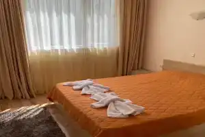 Tristaen apartament v zatvoren kompleks, Chernomorets