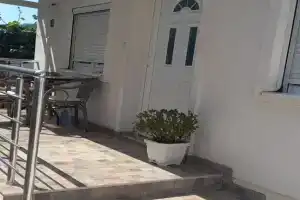 Apartman Olgica, Bar