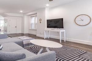 Ann Avenue 3BR St Louis Home with Games and Free Parking Guest house, Saint Louis