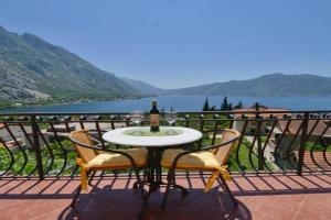 J & P Apartments, Orahovac