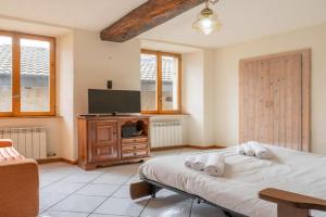 La corte antica di Guest house, Laglio