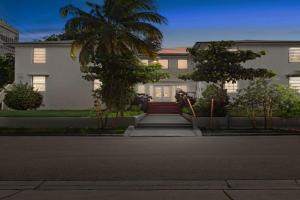 Little Havana 2BR – Near Brickell Midtown Apartments, Miami