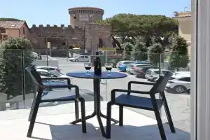Little Flat - Cozy Stay with Borgo view Guest house, Lido Di Ostia