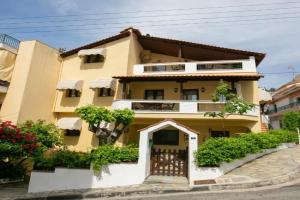 Rahati House, Kavala