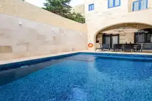 Peonja Suite Guest house, Xaghra