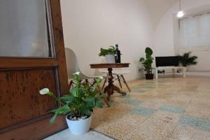 welcome to a historic residence Apartments, Piano di Sorrento