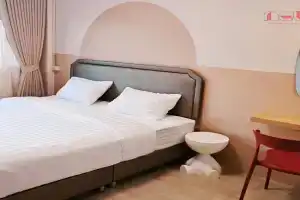 Me U Huse Hotel, Hat Yai