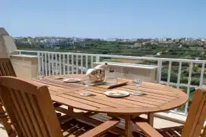 Luxury Apartment Valley Views B11, Xaghra