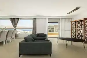Sea View Penthouse Near the Beach by Sea N Rent, Eilat