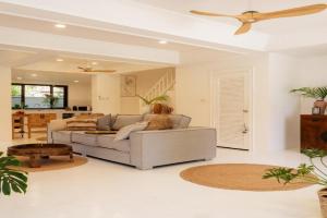Entire Family house great location near Big Buddha, Choengmon