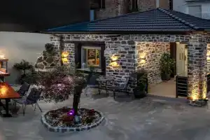 The Coastal Rock House, Volos
