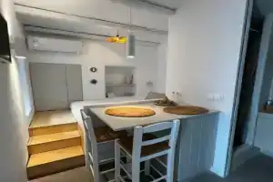 Lefteris Home Guest house, Parikia