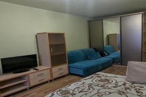 2 komnatnaya Zubenko 17 vozle rodnika Apartments, Kharkiv