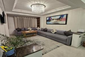 Chic 2BR Apt - Walk to Beach Apartments, Essaouira