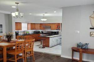 Starlite Sanctuary- Easy Walk to Trop & Boardwalk Guest house, Atlantic City