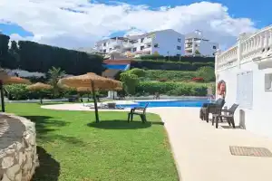 Stylish Apartment just steps from the beach, Torremolinos