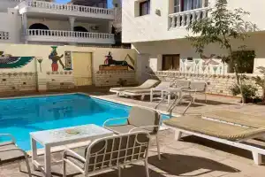 Memnon Apartments, Luxor
