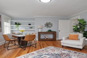 2nd Level Flat in Lakewood Area Apartments, Durham