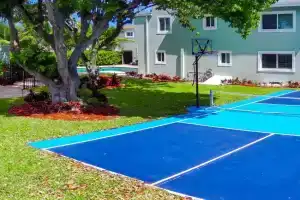 Palm Beach Oasis with BBQ, Htd Pool and Pickleball Ct Villa, West Palm Beach