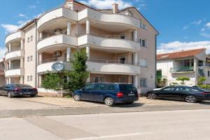 Stunning Apartment In Na Moru, Biograd