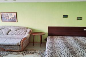 verh prospekta Aleksandra Polya Apartments, Dnipropetrovsk
