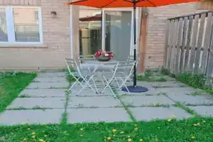 Beautiful Studio with Patio in, Mississauga