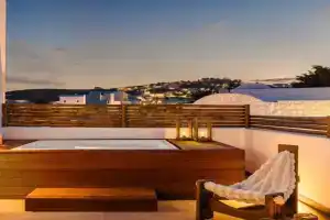 Acro Caldo Suites, Akrotiri