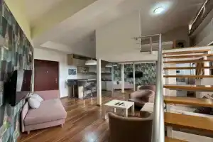 Royal Central Apartment, Bar