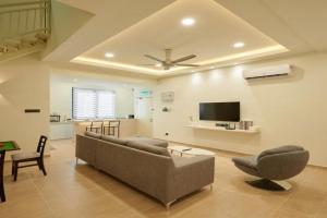 56B Dayang Walk Cocolicious Guest House, Kuah