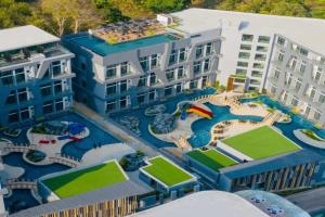 C181 Stylish 1BR Loft Near Naiharn Beach Pool Gym Apartments, Nai Harn